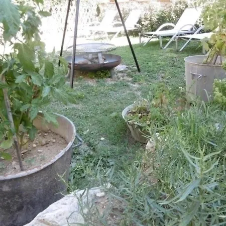 בית נופש House Le Clos De Sarrali Sarrant