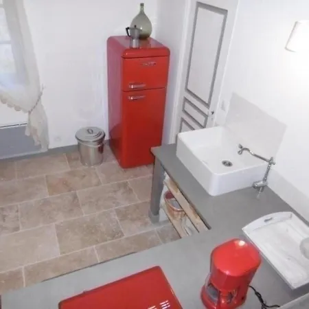 House Le Clos De Sarrali בית נופש Sarrant
