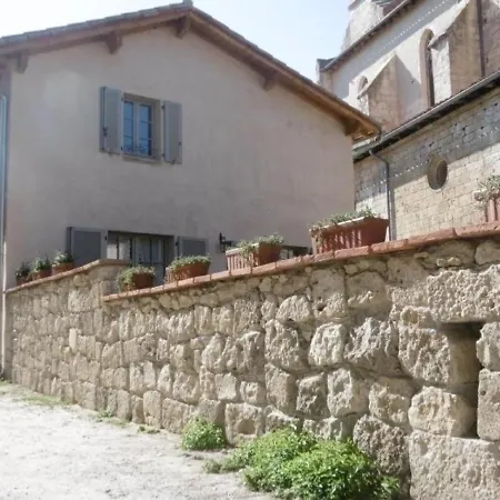House Le Clos De Sarrali בית נופש *